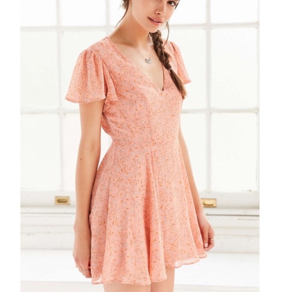 Urban Outfitters Kimchi Blue Sarah Pink Floral Dress Size 10